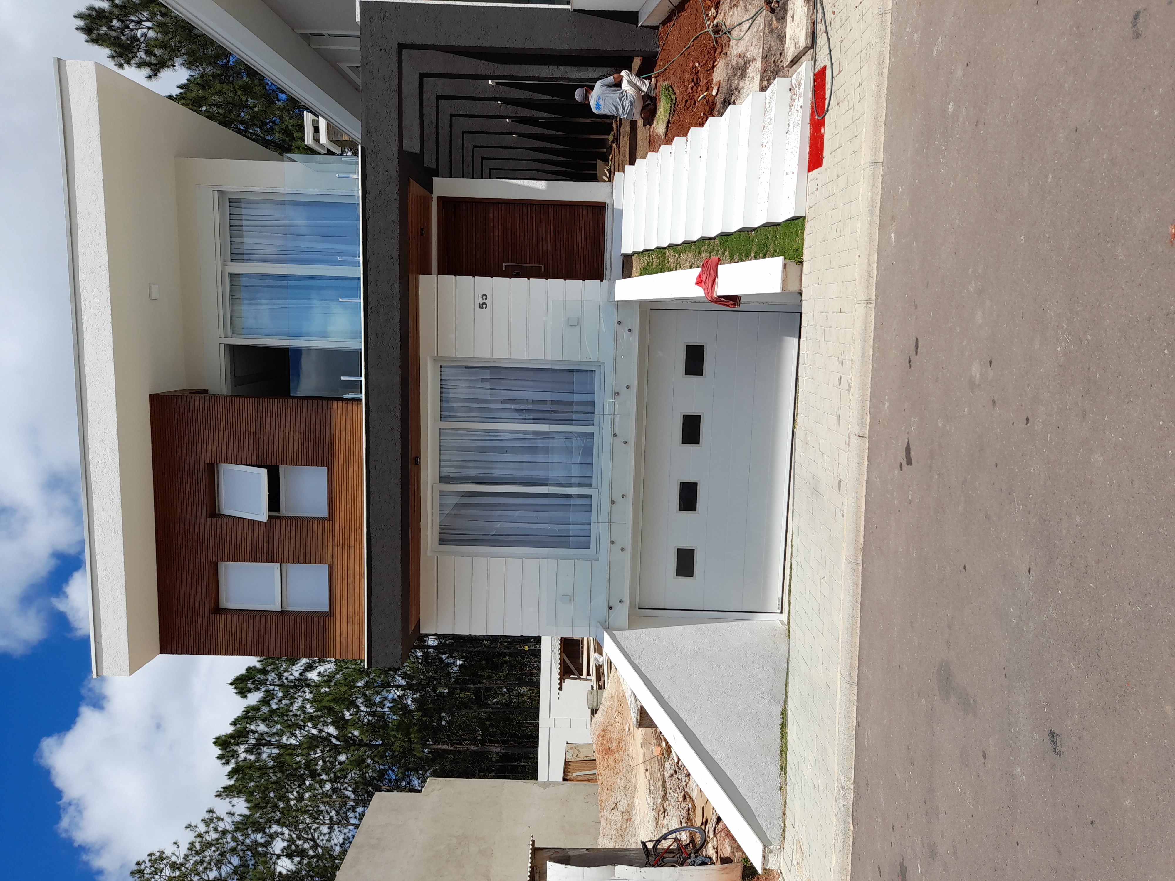 Sobrado de 230m² no bairro Santo Inácio